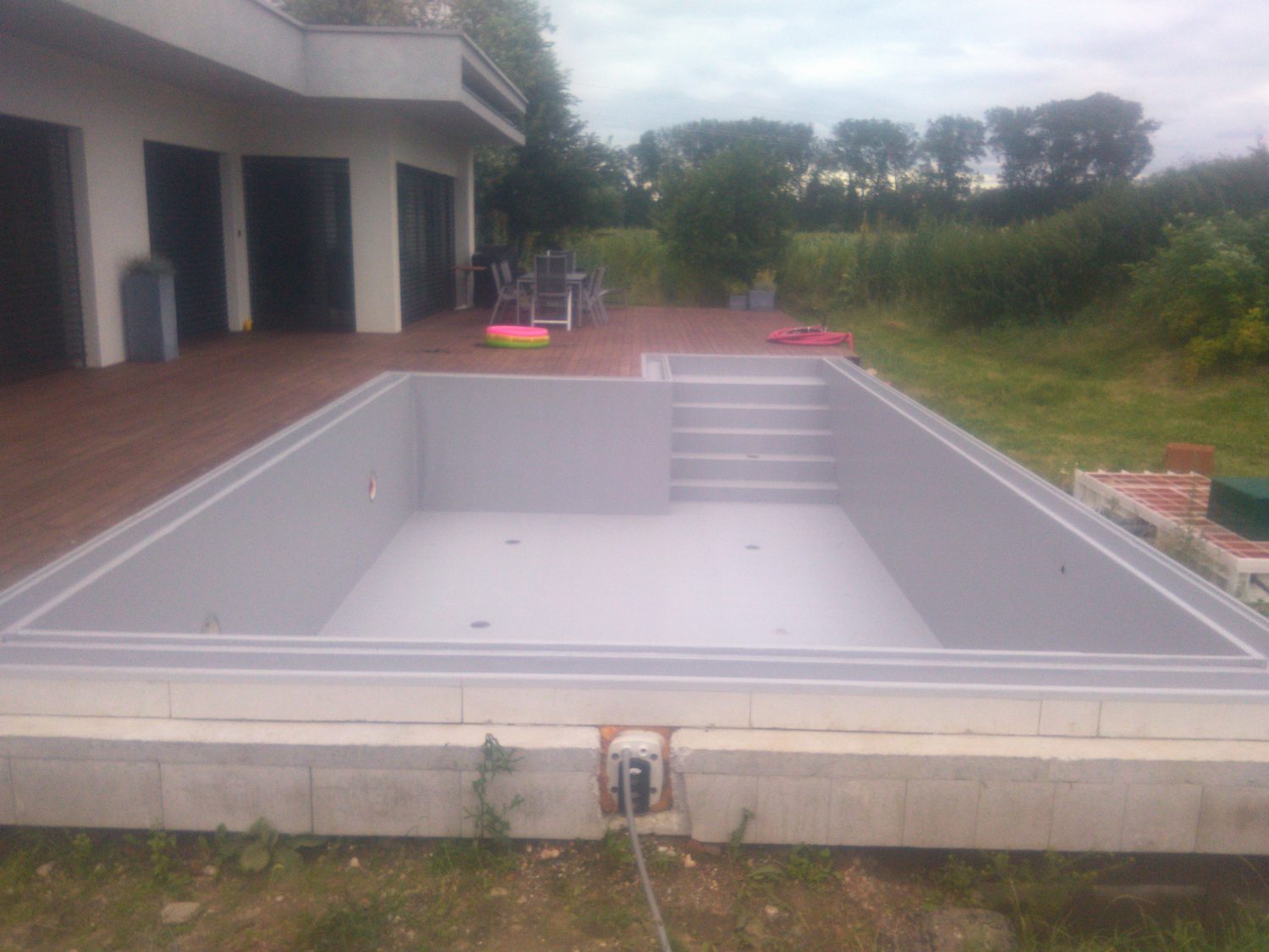 Izolace bazénu s přelivem - Tábor - 2