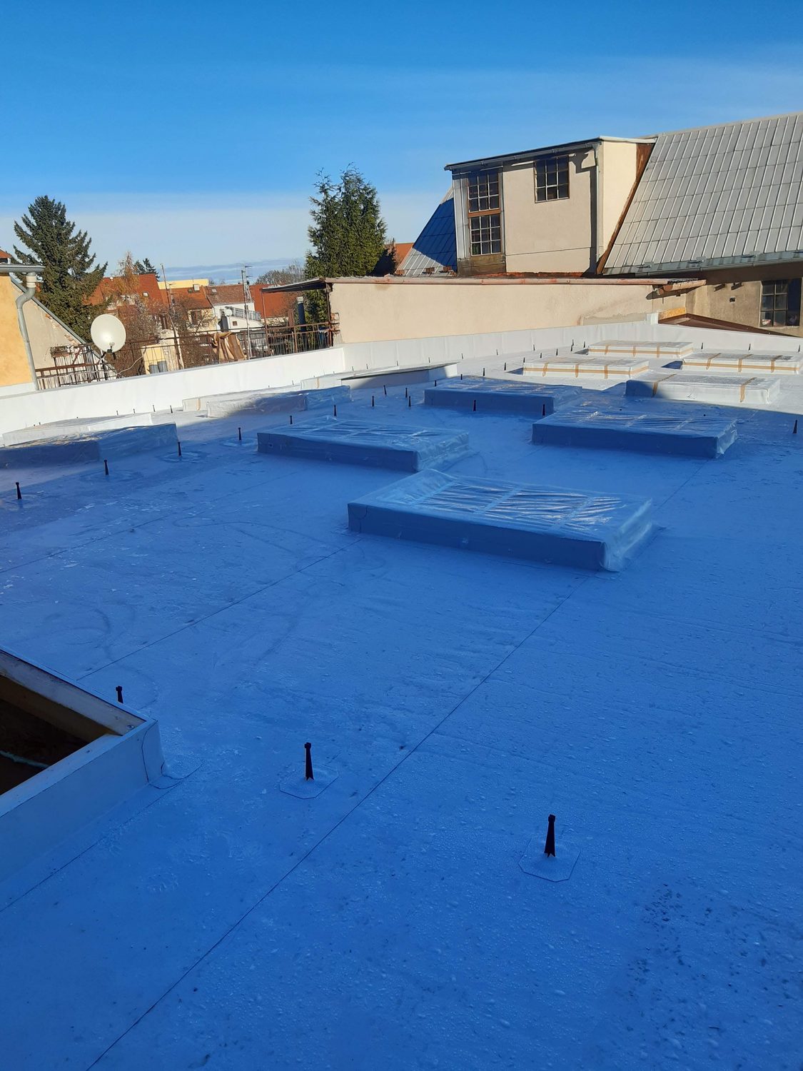Zastřešení nové prodejny kovomatu v Novém Strašecí - Nové Strašecí